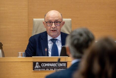 Cristóbal Montoro se da de baja como afiliado del PP tras ser imputado por siete delitos